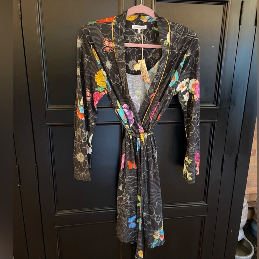 NWT NEW Zippy XS S Johnny Was Black Floral Robe butterfly